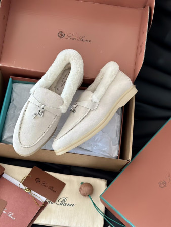 UA L**o p*ana Summer Charms Walk Loafers