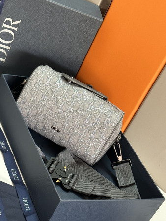 D*0r Lingot Toiletry Bag gray white Oblique Mirage Technical Fabric 8.5 x 5 x 4 inches