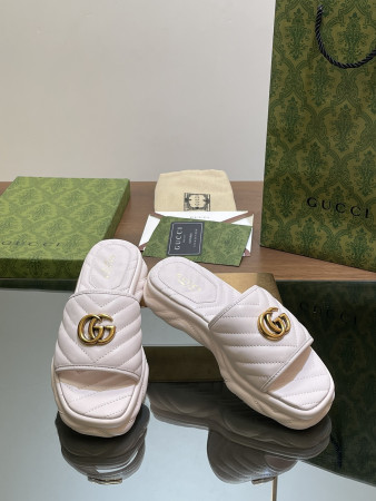 UA G*u*i WOMEN'S SANDAL WITH DOUBLE G