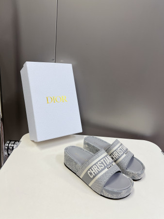 UA D*0r Platform Sandals