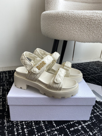 UA D*0ract Platform Sandal