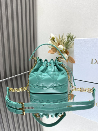 Small D*0r Jolie Bucket Bag 17 x 16 x 10.5 cm