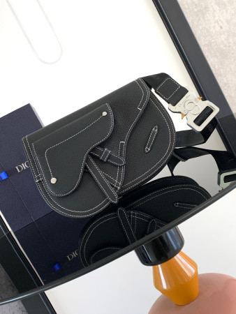 D*0r Saddle Messenger Bag 24 x 16.5 x 5.5 cm