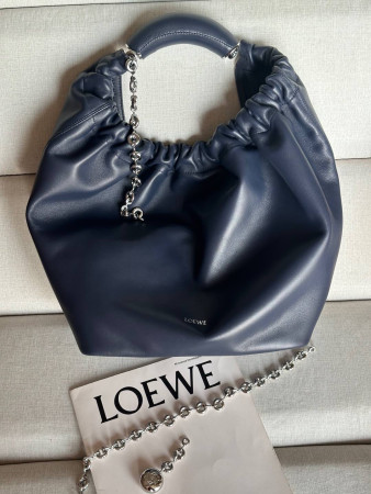 L0ew* Medium Squeeze bag in mellow nappa lambskin 34x33x13.5cm