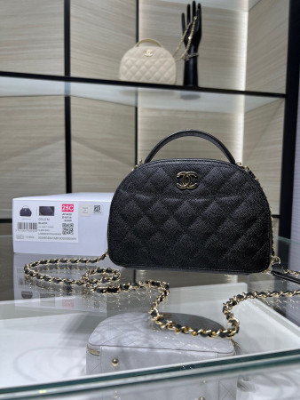 Ch*el 25C Chain shell bag 18X16X6cm