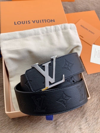 LV L0*is V*t0n 40MM BELT