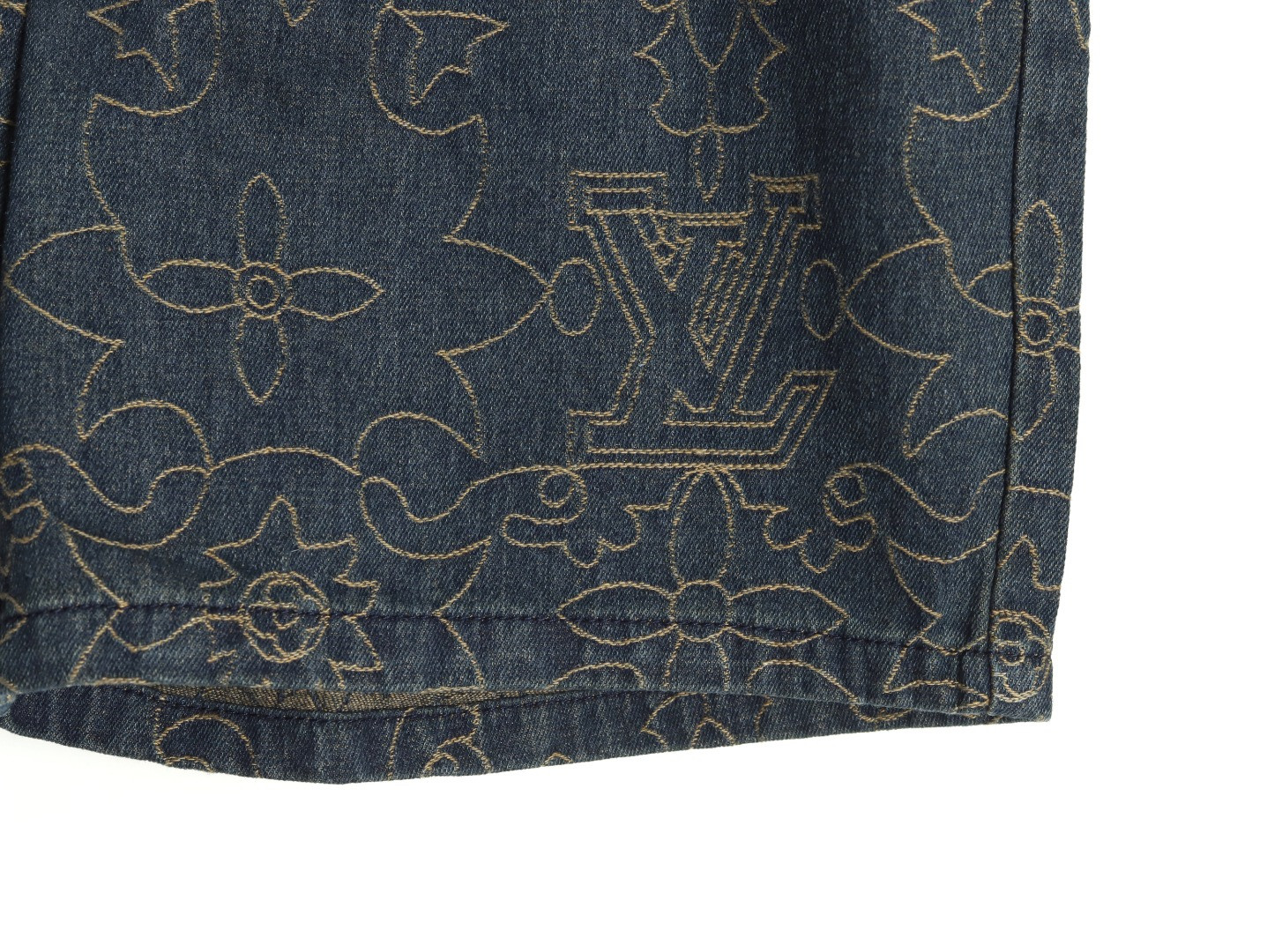 L0*is V*t0n LV 25ss shorts