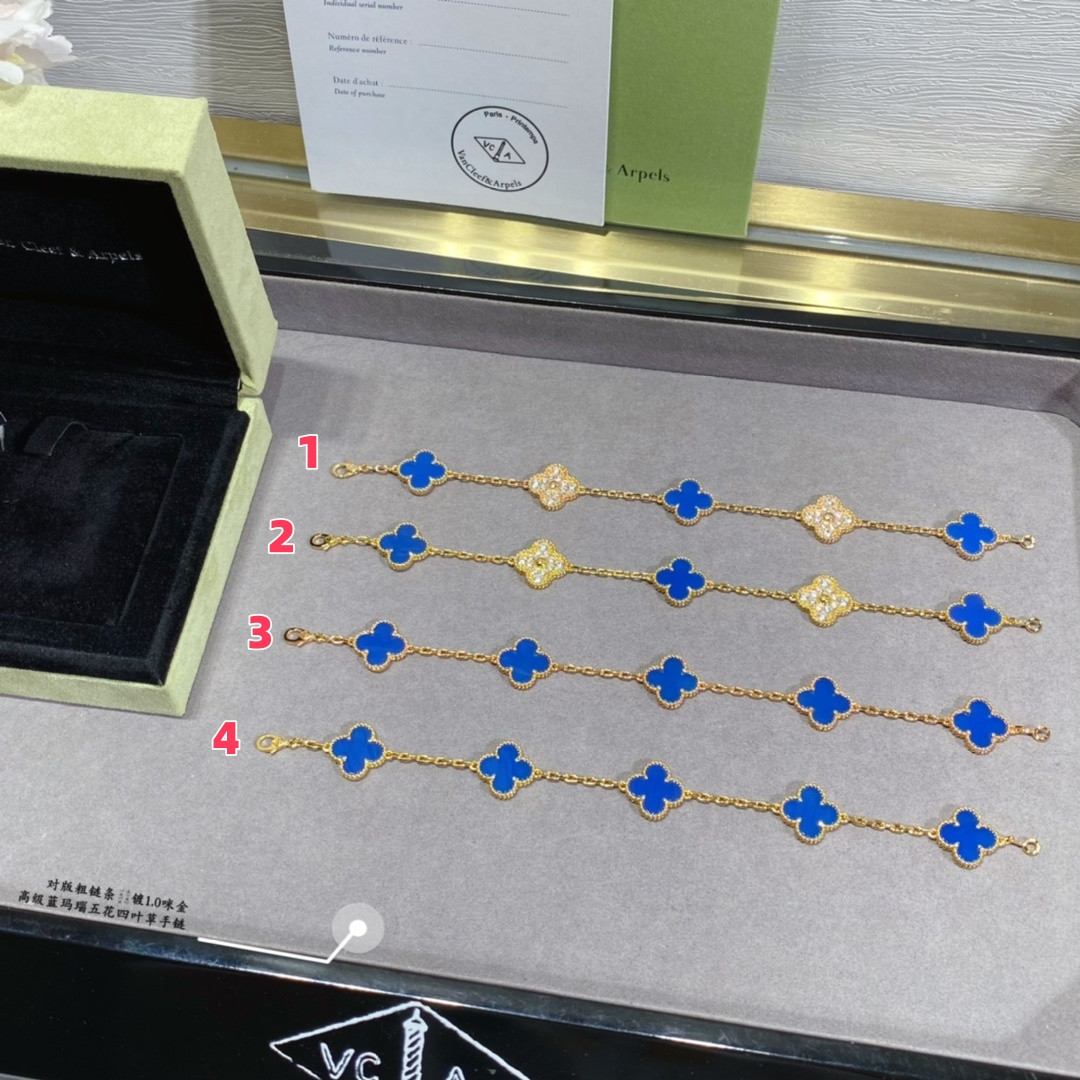 V*N CL*F & Arpels Sapphire Blue Agate Five-Flower Four-Leaf Clover Bracelet