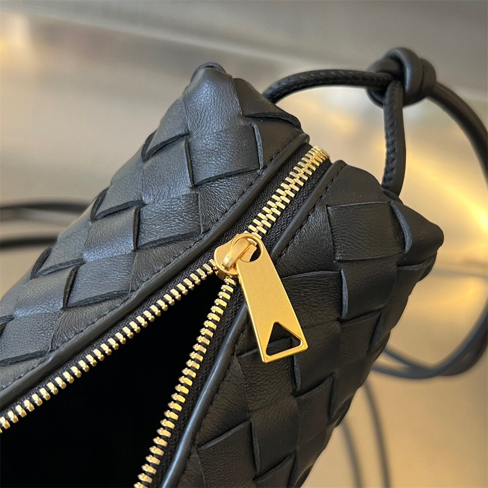 Bo*te*ga Ve*ne*ta Small Loop Cross-Body Bag 17x10x6cm