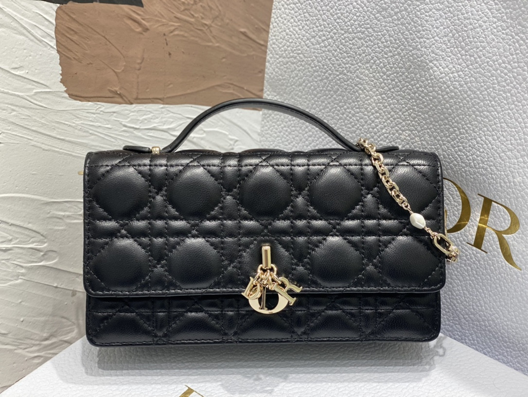MISS D*0r MINI BAG Black Cannage Lambskin S0980ONMJ_M900 21 x 11.5 x 4.5 cm