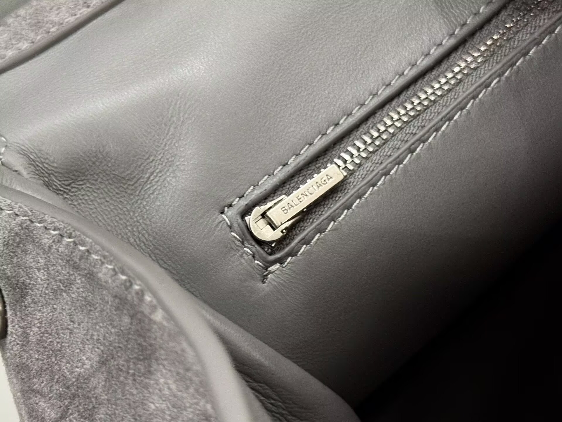 Ba*len*cia*ga Rodeo Small 29x20x10cm