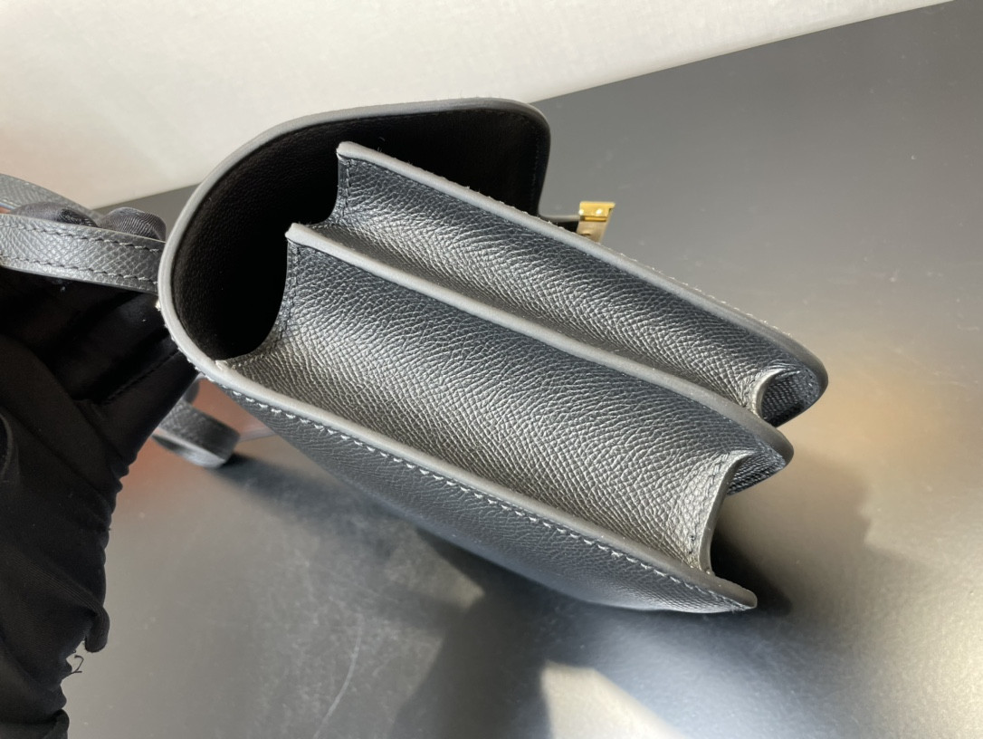 H**mes Constance 24 Black Epsom 9.4" x 5.9" x 3"