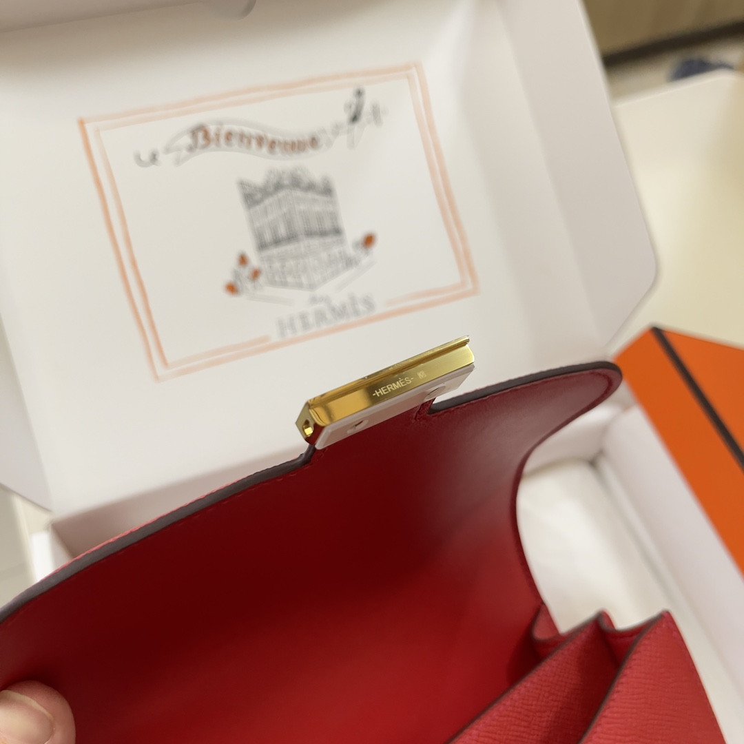 Hermès Constance 19 Epsom Gold Hardware 7.25" x 6.25" x 2.25"