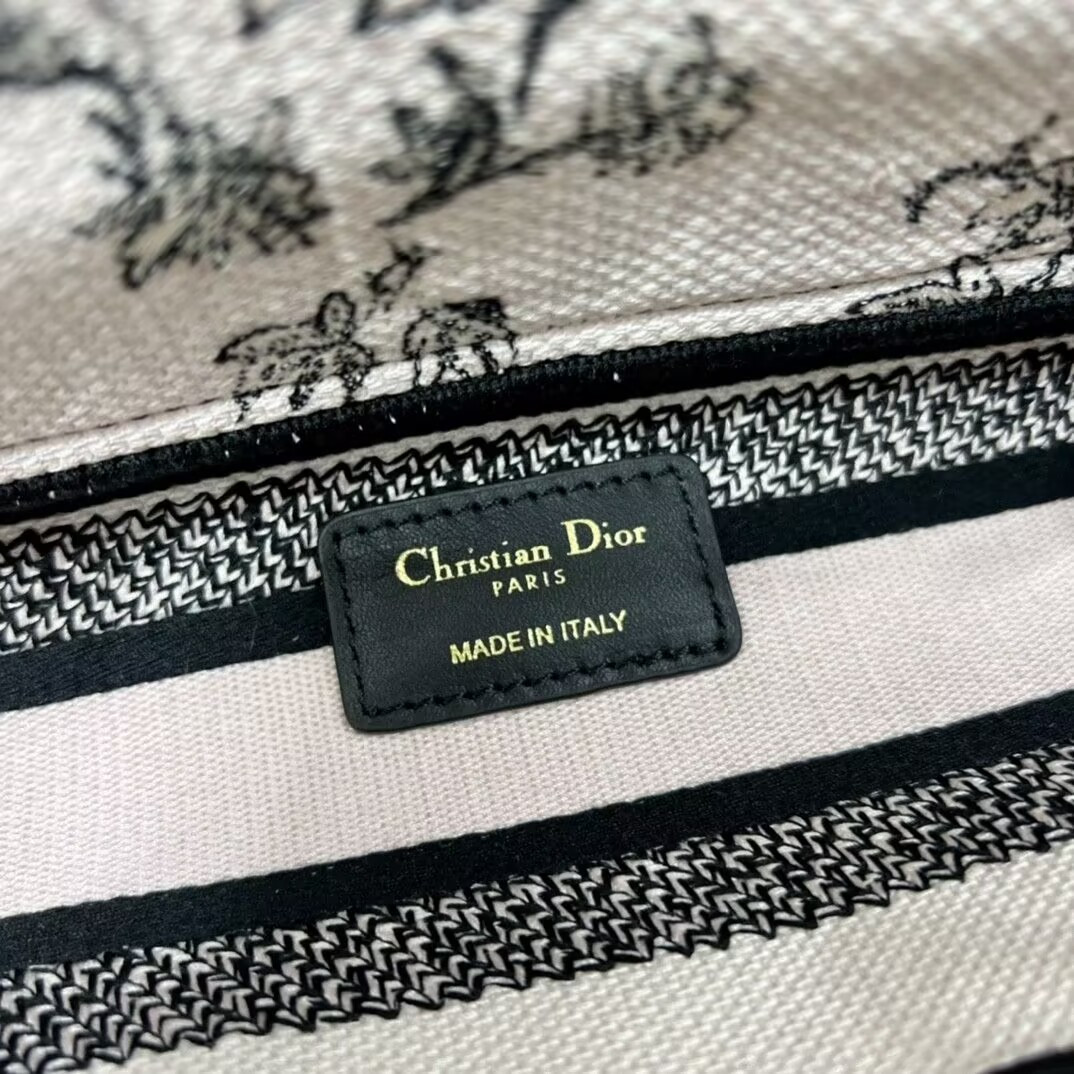 MEDIUM D*0r LADY D-LITE BAG 24 x 20 x 11 cm