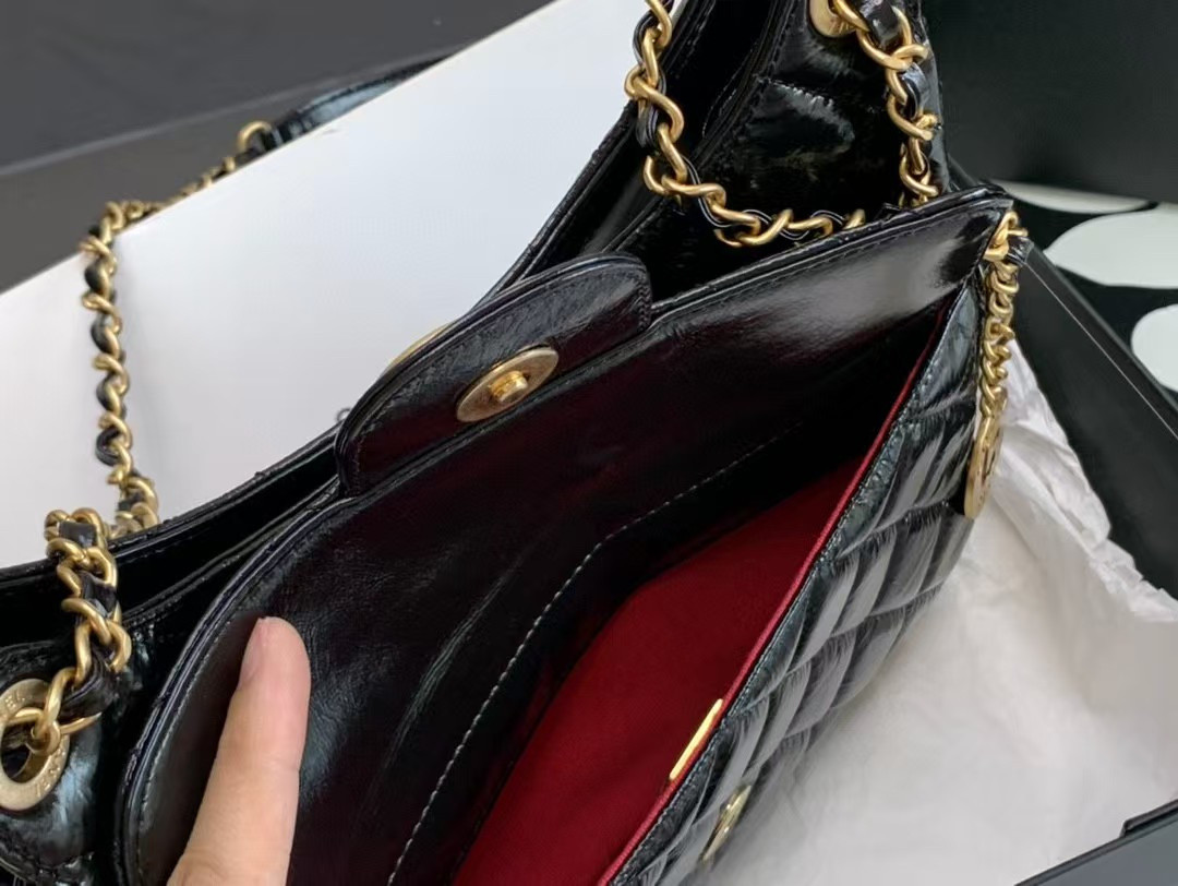 Ch*el Hobo Bag 21.5×22.5×7CM