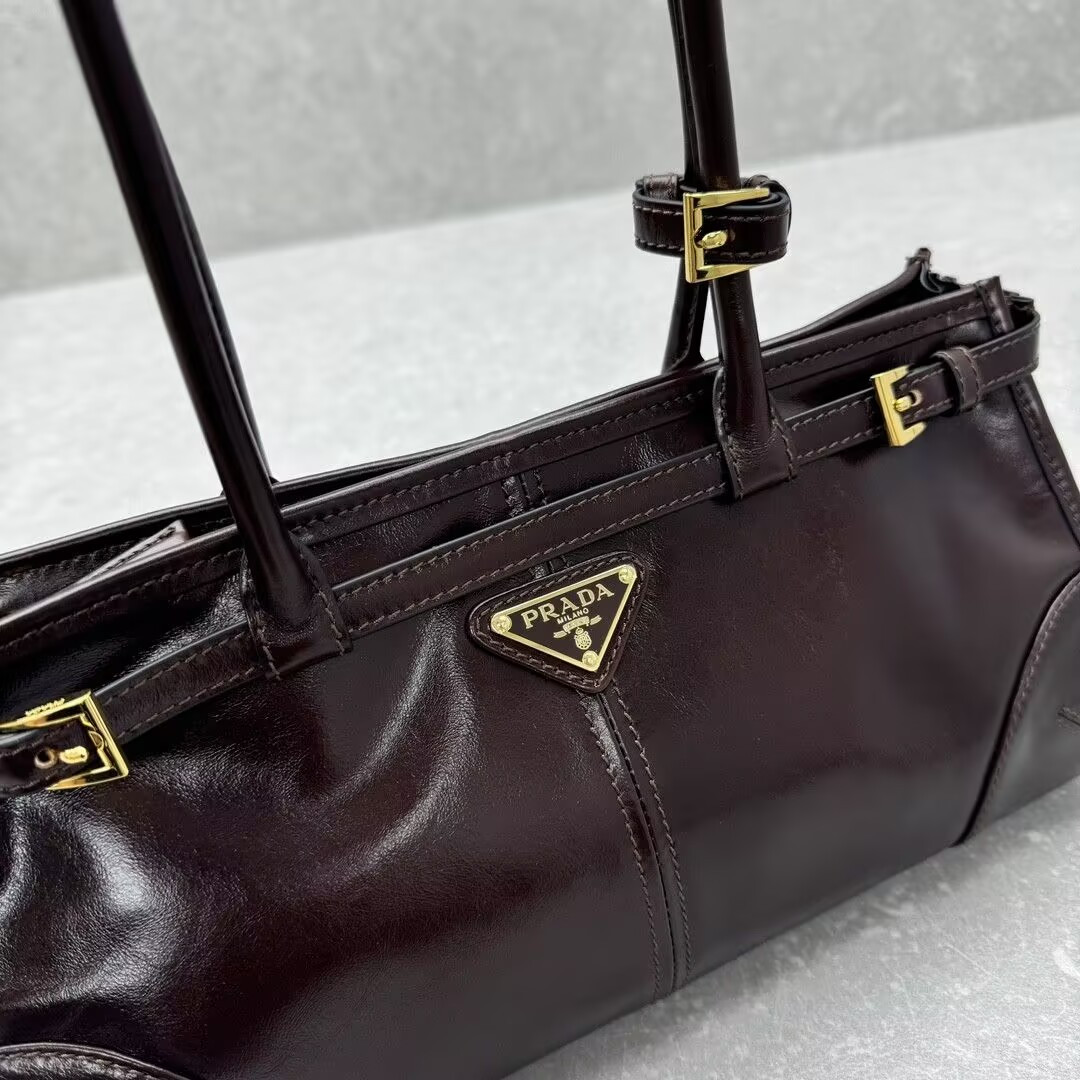 Pra*a Bonnie Medium Leather Handbag 32x15.5x12cm