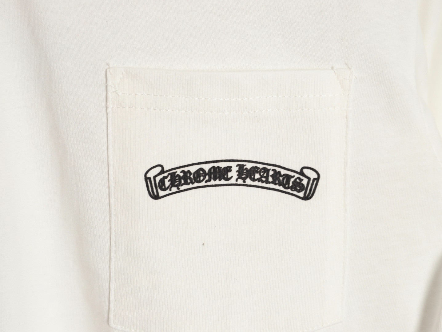 Ch**me He**ts 25FW Long-Sleeved T-shirt