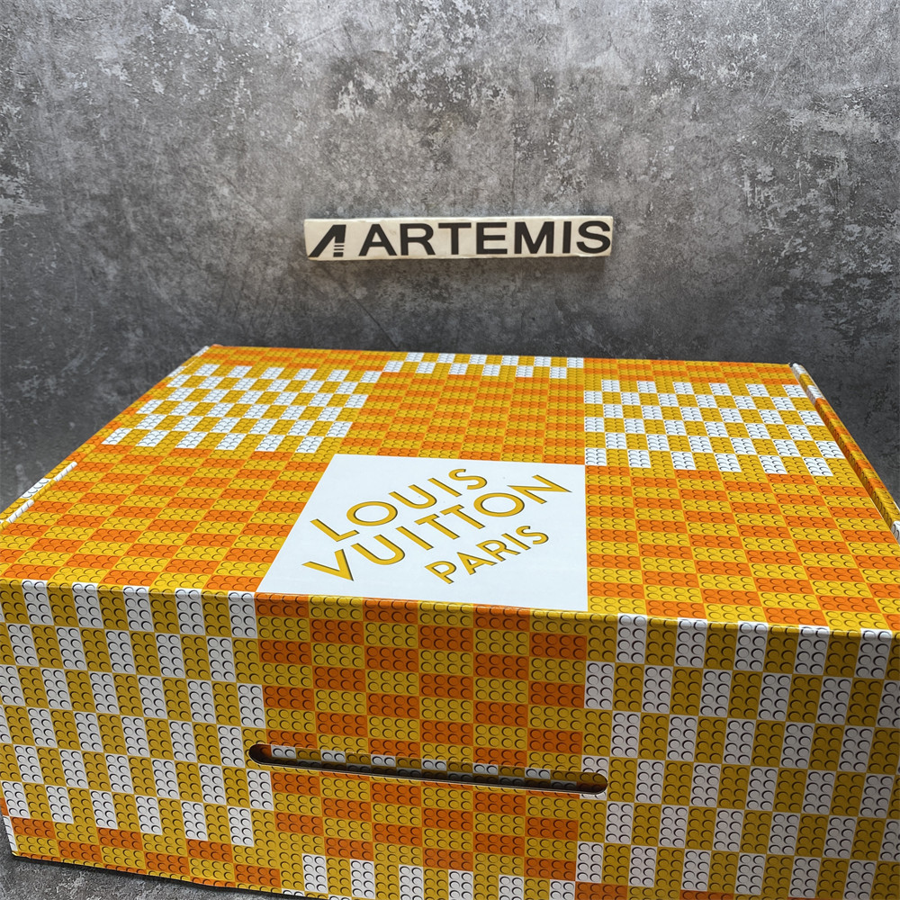 UA LV Trainer Sneaker