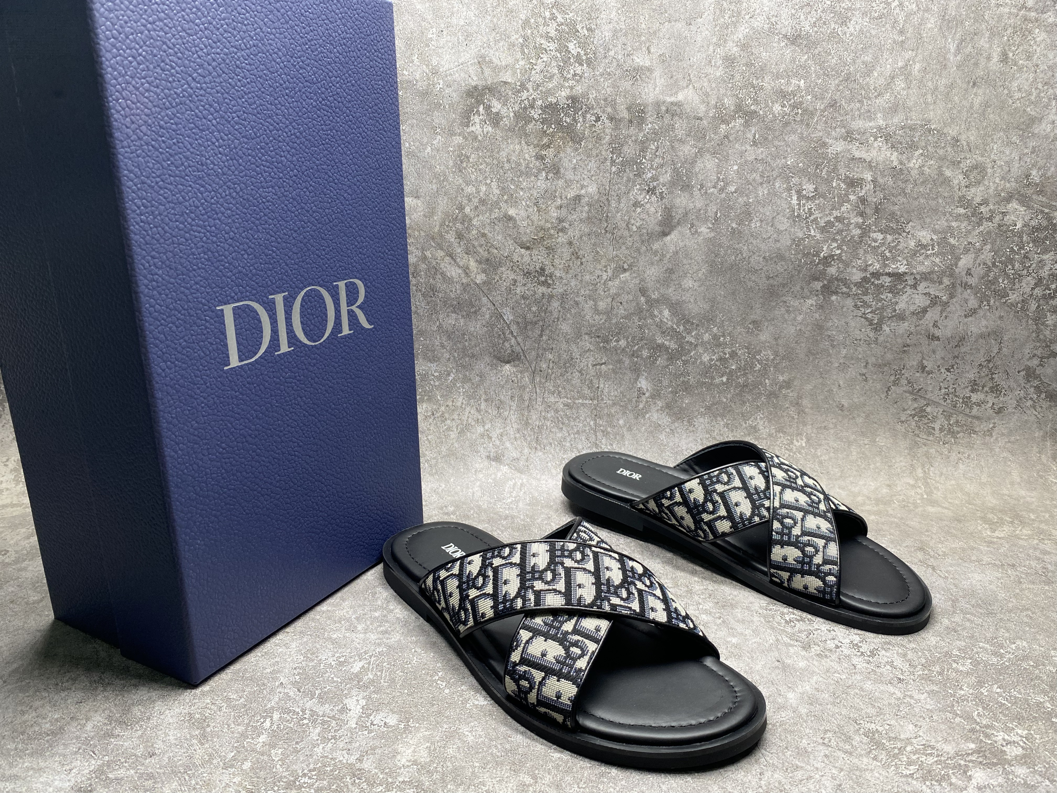 UA D*0r Alias Sandal