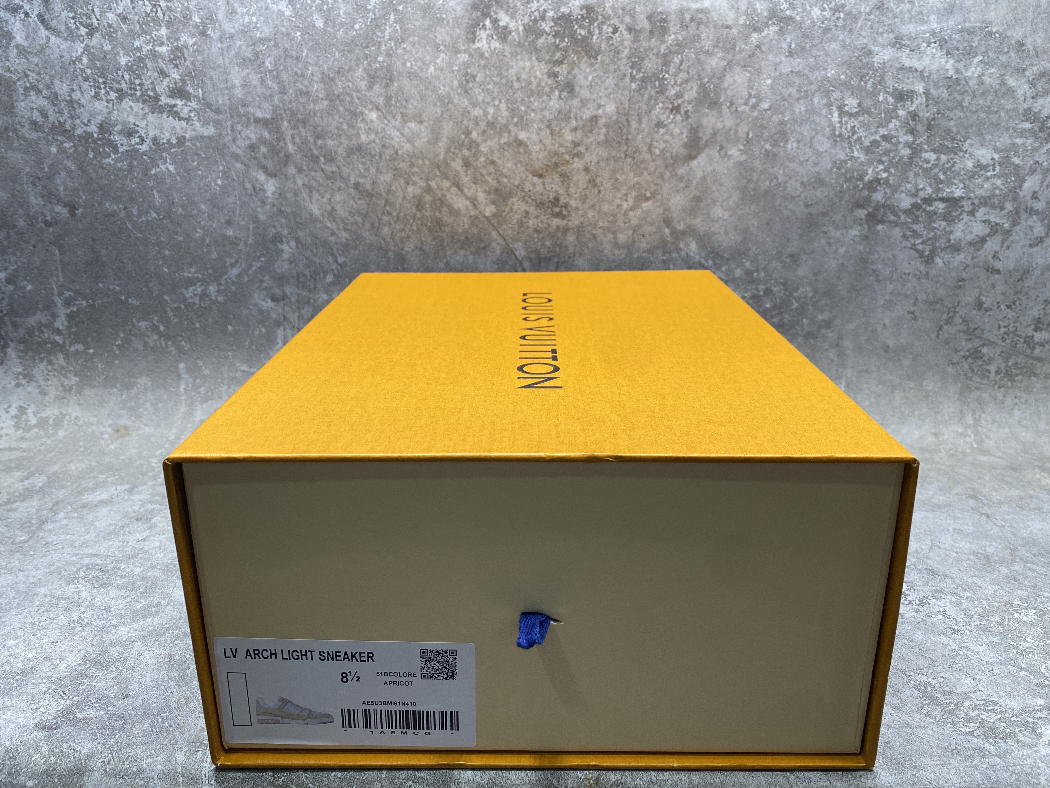 UA LV trainer Sneakers