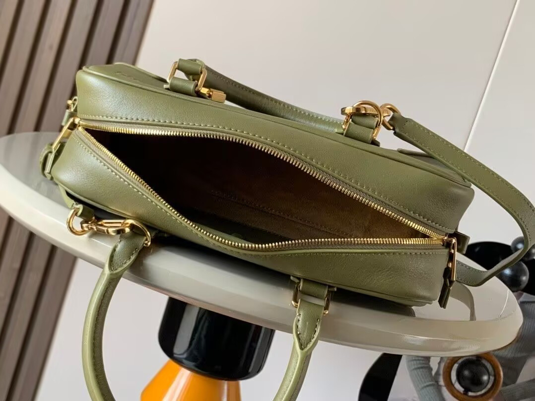 L0ew* Amazona 23 Cropped bag in nappa calfskin 23x11x10cm