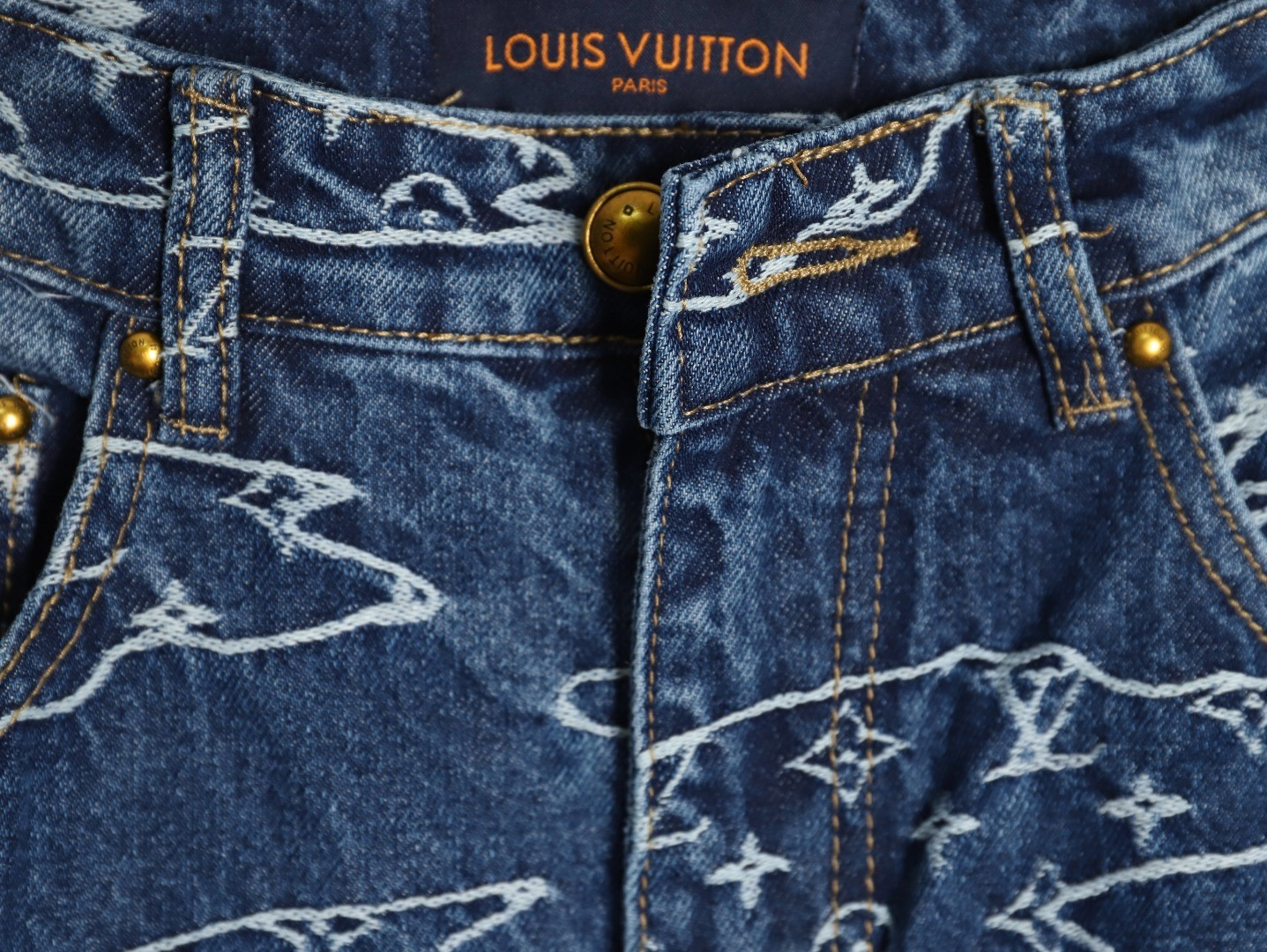 L0*is V*t0n LV Pharrell Nigo Tyler Jeans Suit