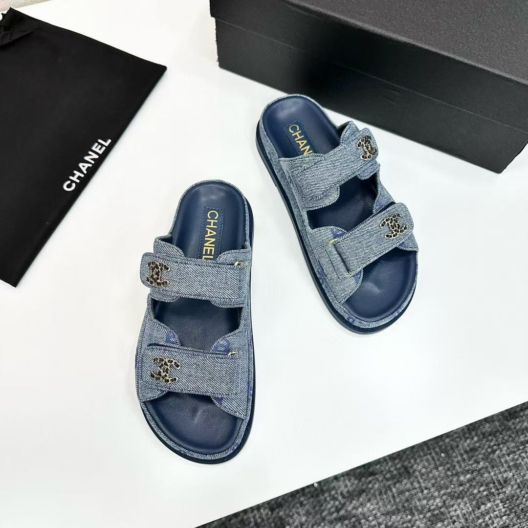 UA Ch*el Slides
