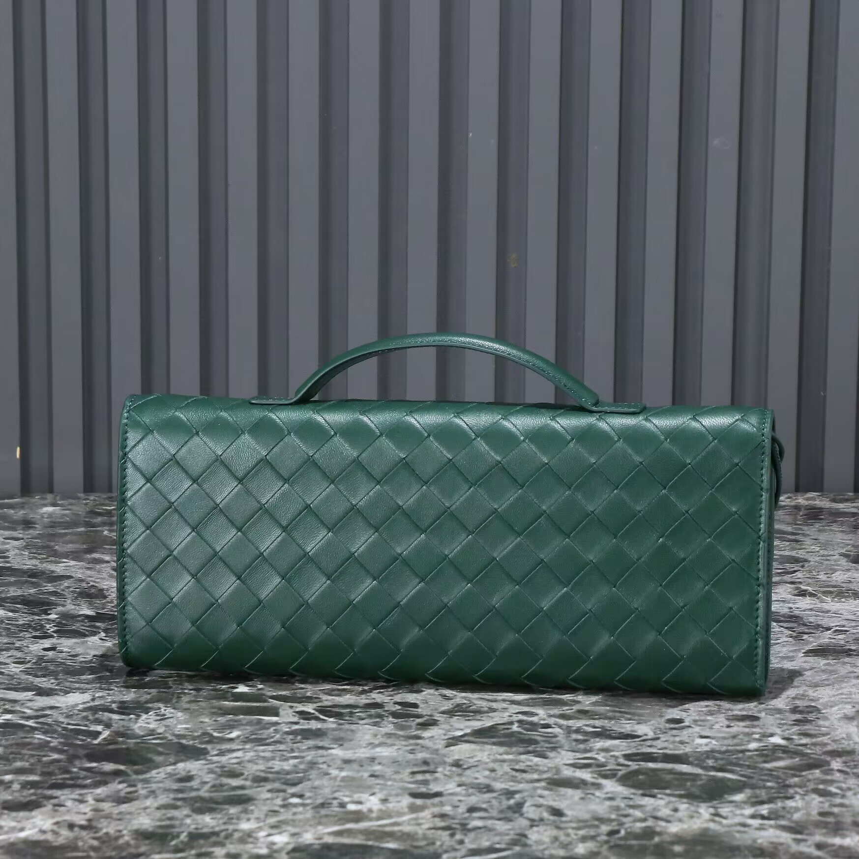 Bo*te*ga Ve*ne*ta Long Clutch Andiamo With Handle Fondant 31x13x3cm