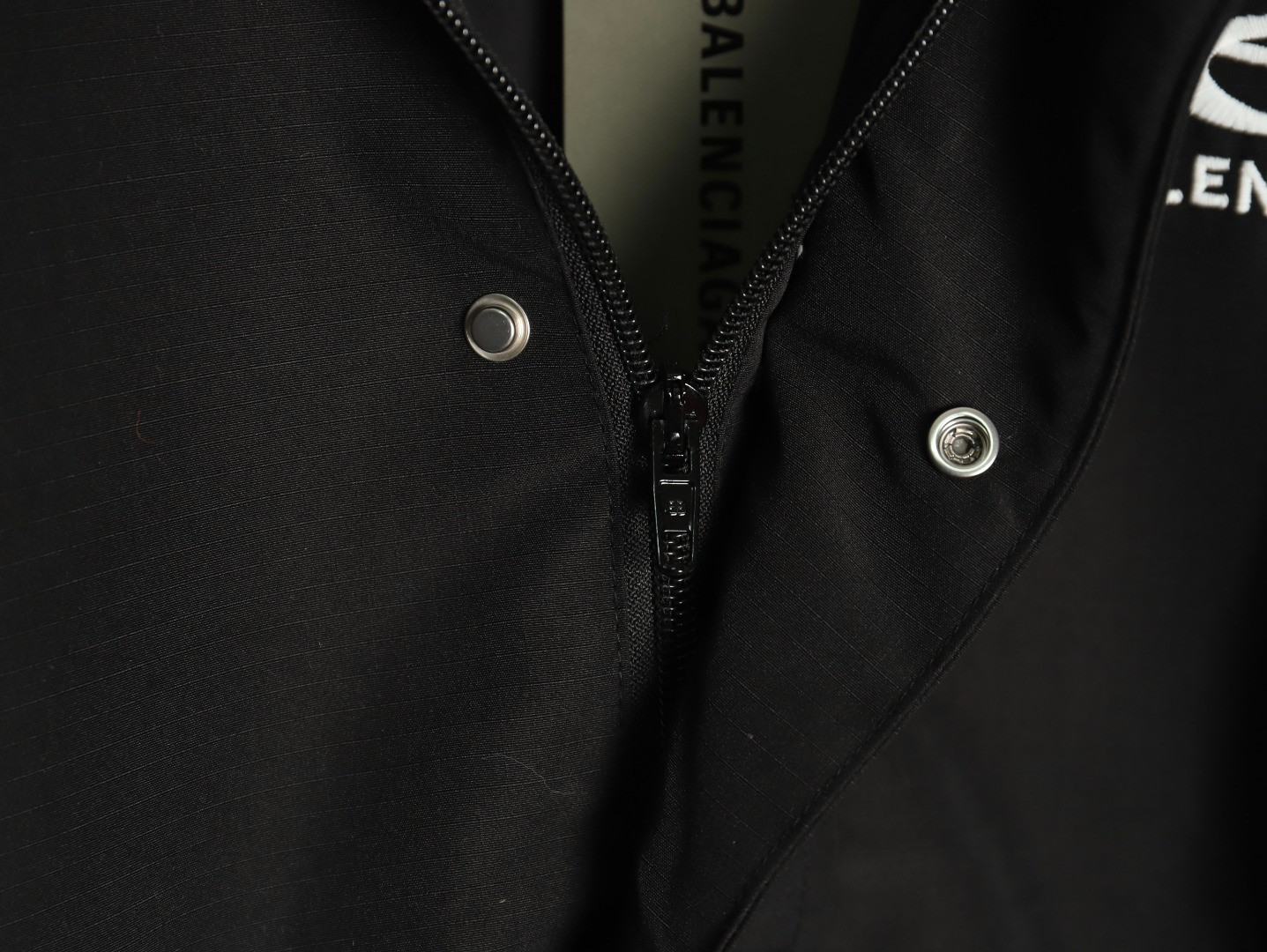 Ba*len*cia*ga Jacket