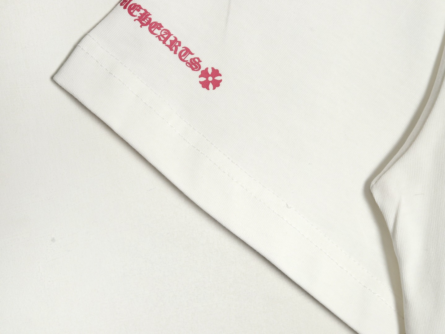 Ch**me He**ts 25SS Short-sleeved T-shirt