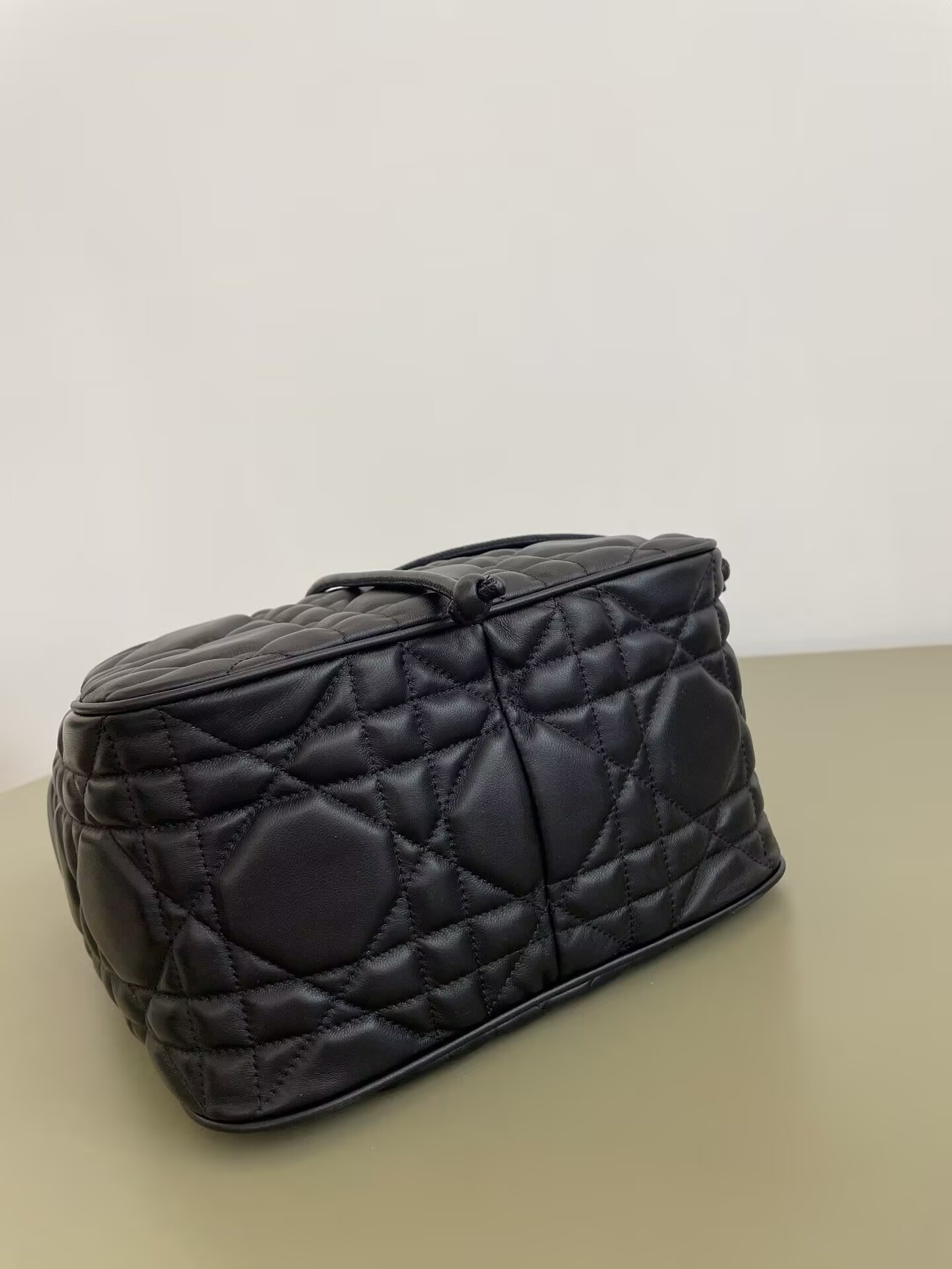 D*0r Medium D-Motion Bag Black Macrocannage Lambski 23x13x24cm