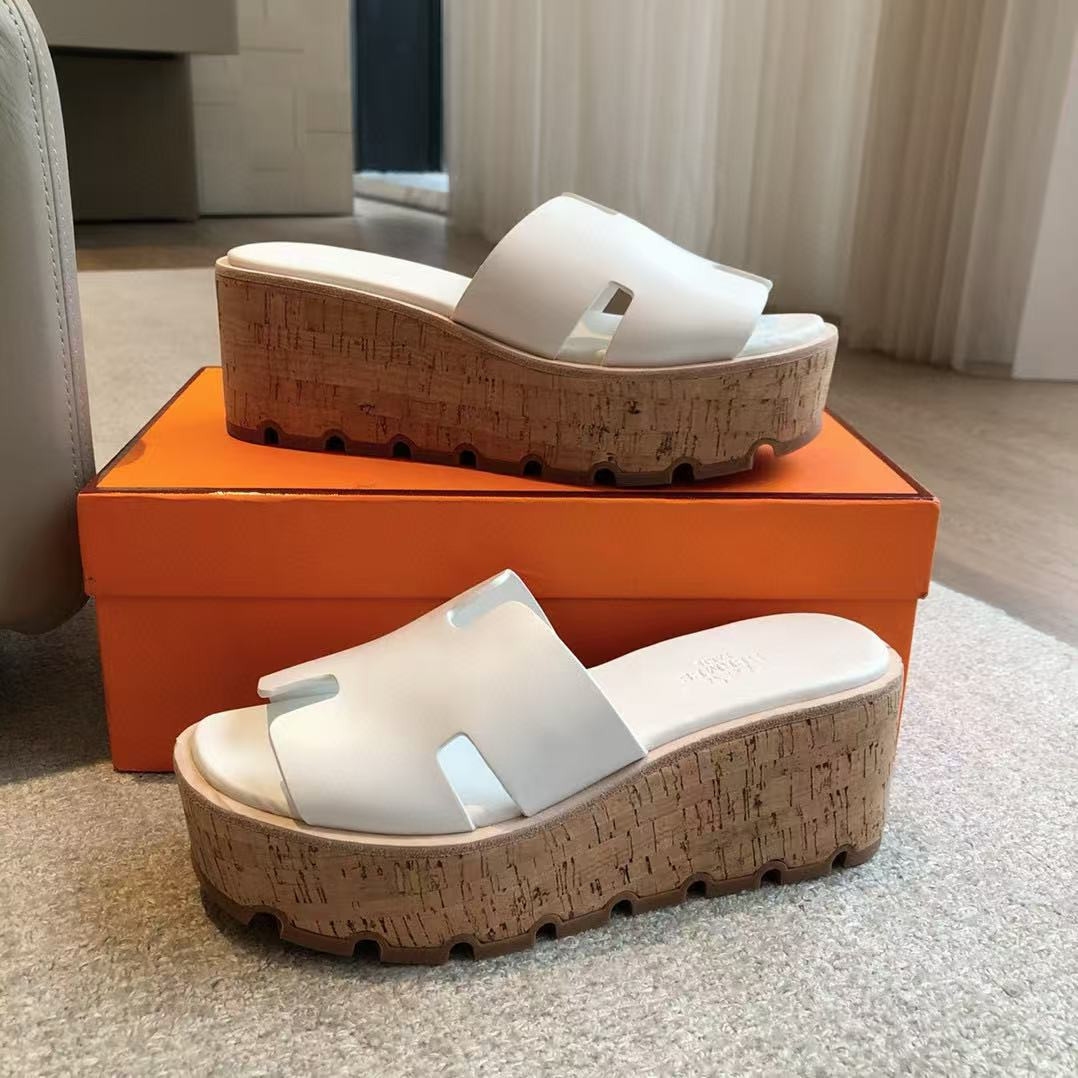 UA H**mes Eze 30 Sandal