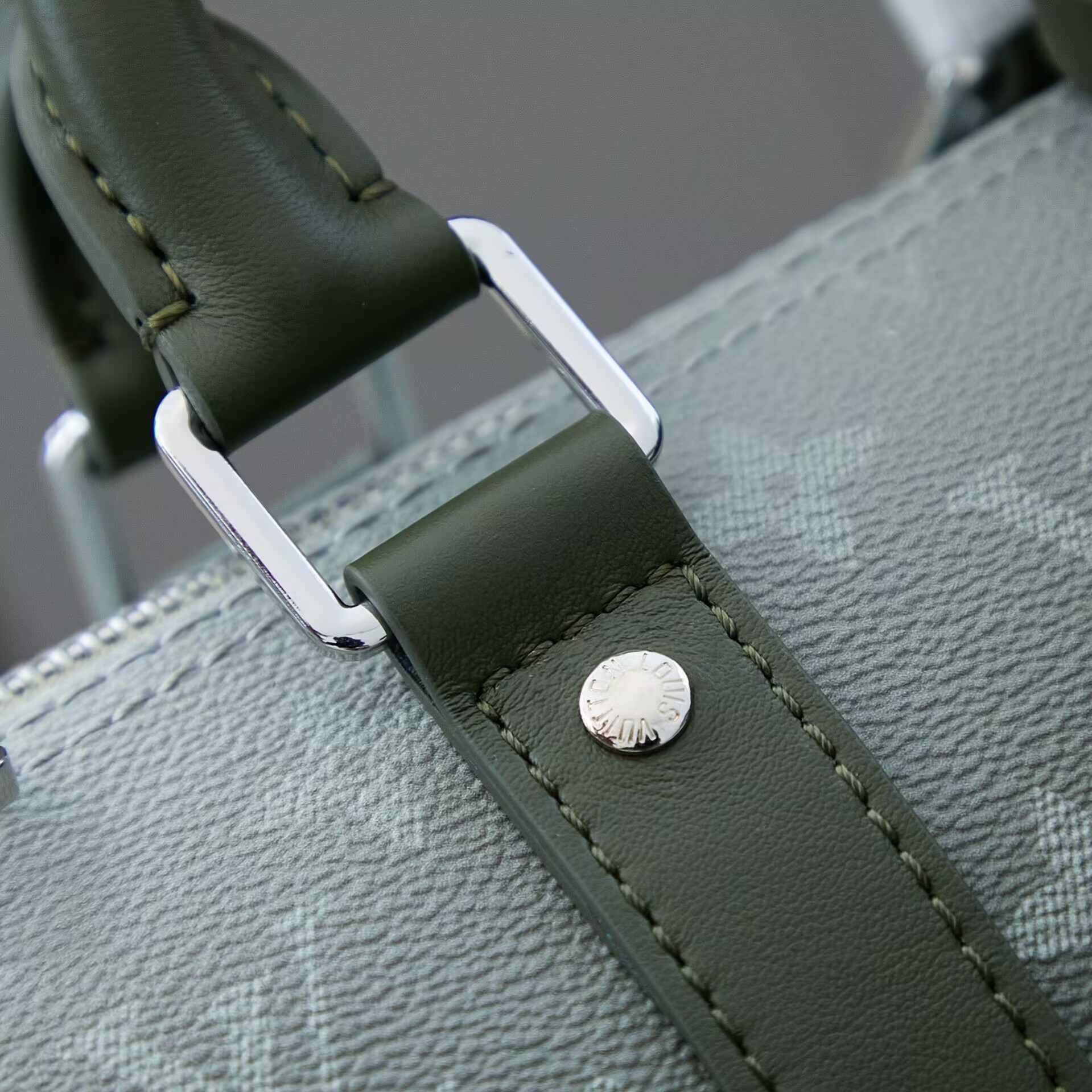 LV Keepall Bandoulière 25 M11591 25x15x11cm