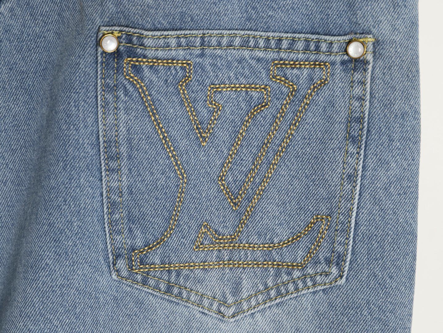L0*is V*t0n 25FW Jeans Suit