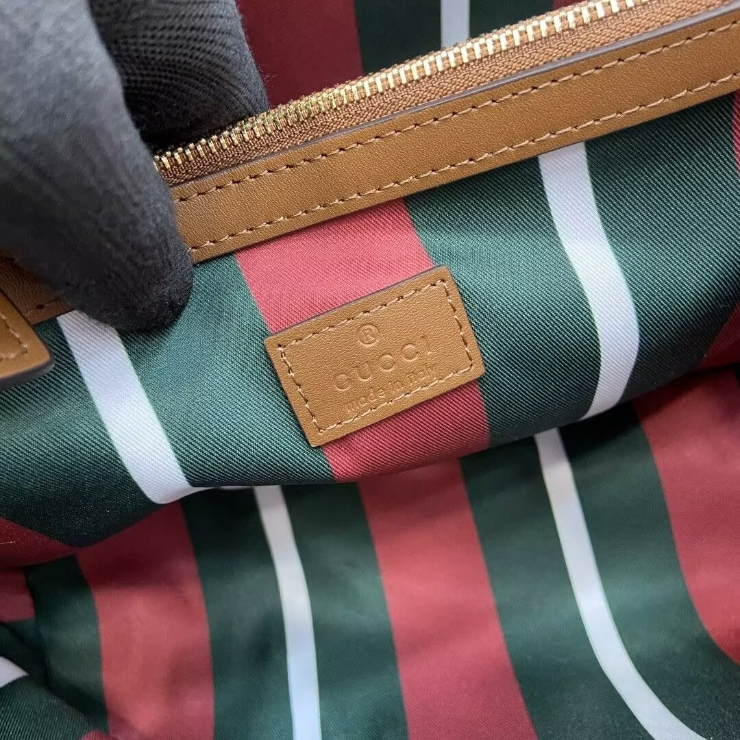 G*u*i GG Emblem Medium Bucket Bag 25x25x15.5cm