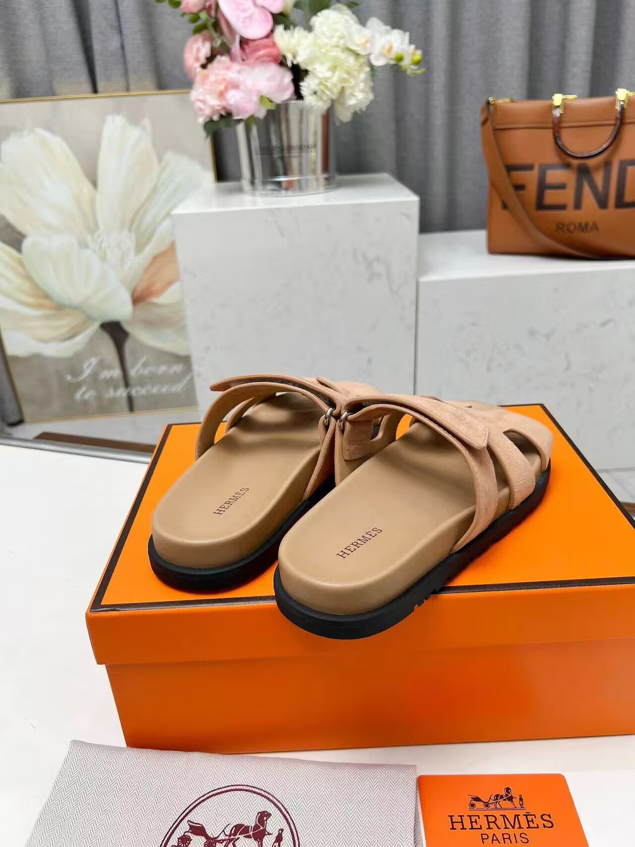 UA Hermès Chypre sandal