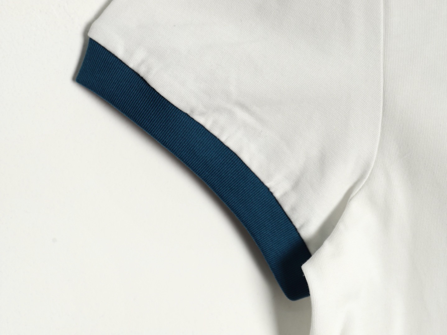 Ch**me He**ts 25SS Short-sleeved T-shirt