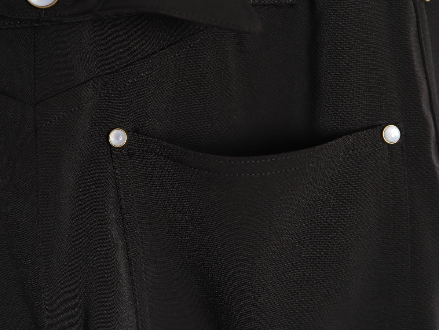 L0*is V*t0n LV Pants