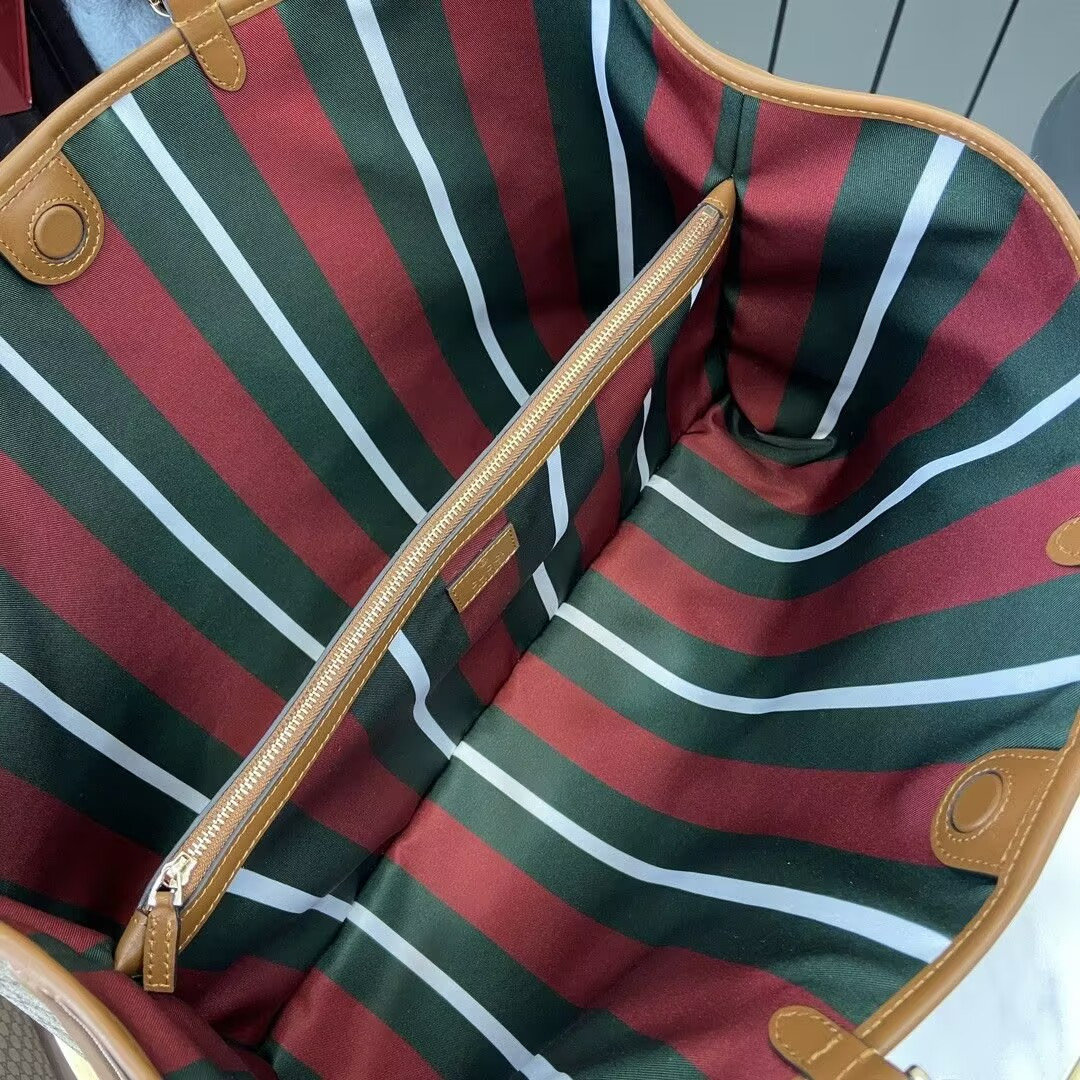 G*u*i GG Emblem Maxi Tote Bag 45.5x30x16cm (Without Original Box)