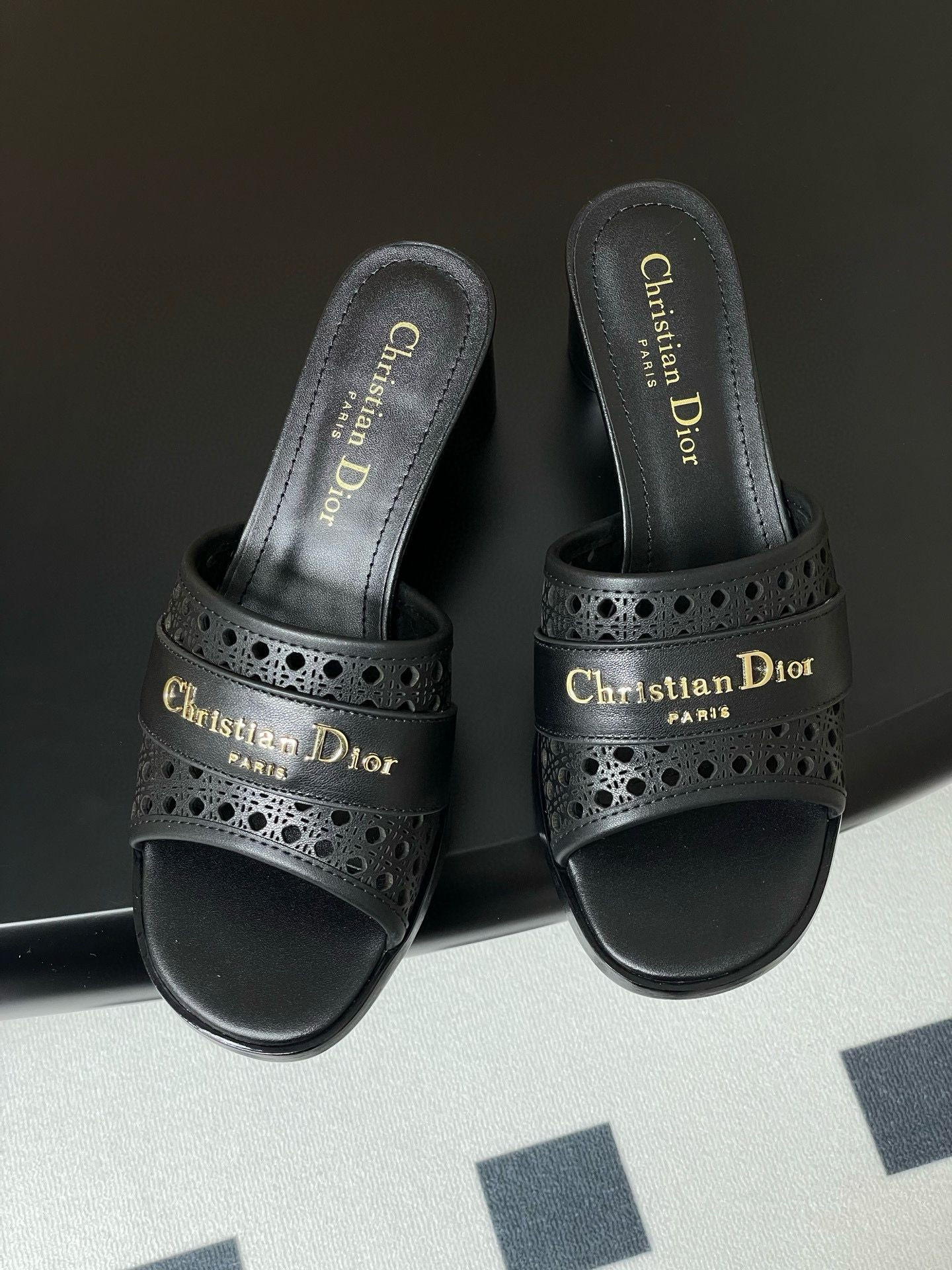 UA D*0r D-Lane Heeled Slide