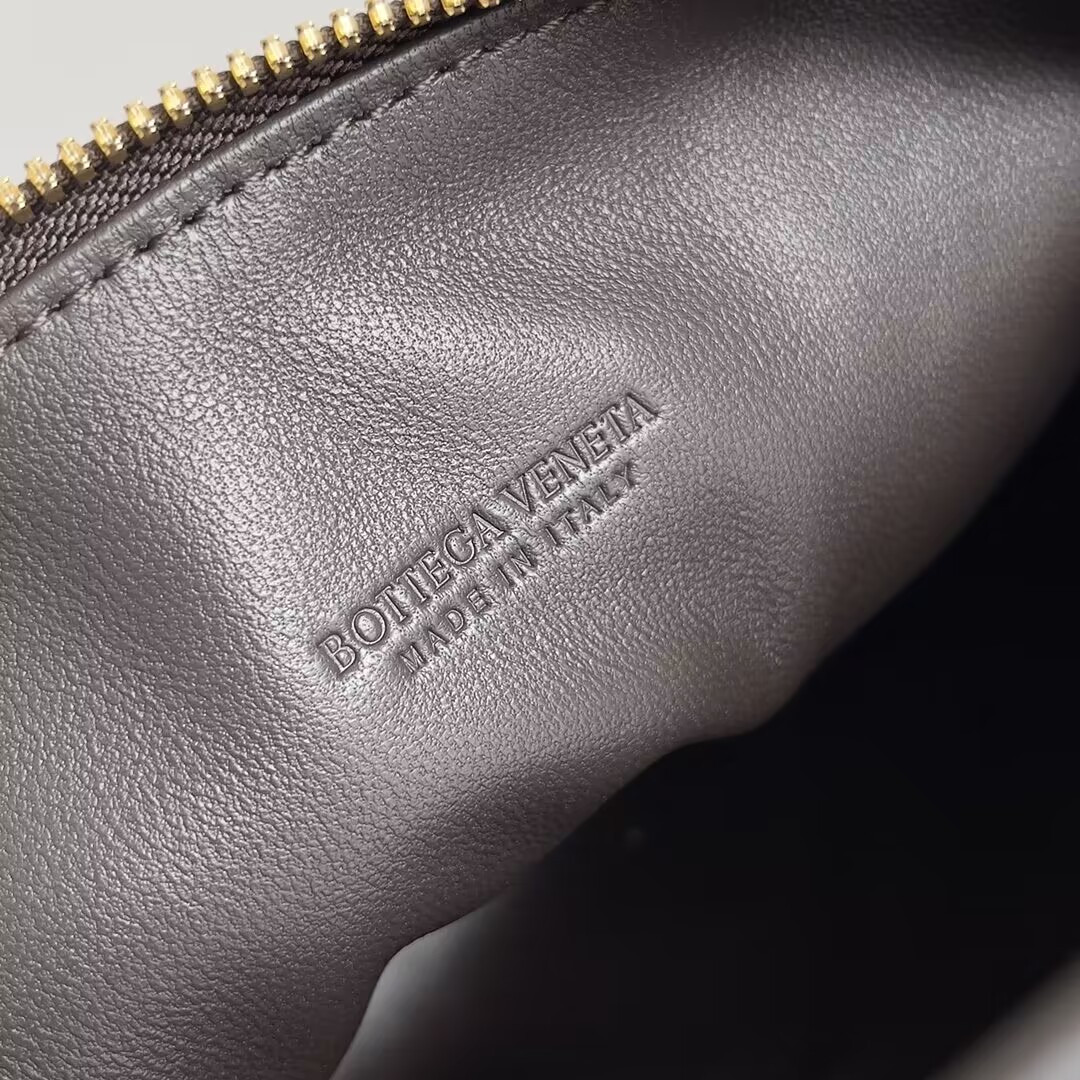 Bo*te*ga Ve*ne*ta Mini Wallace 22x13x9cm