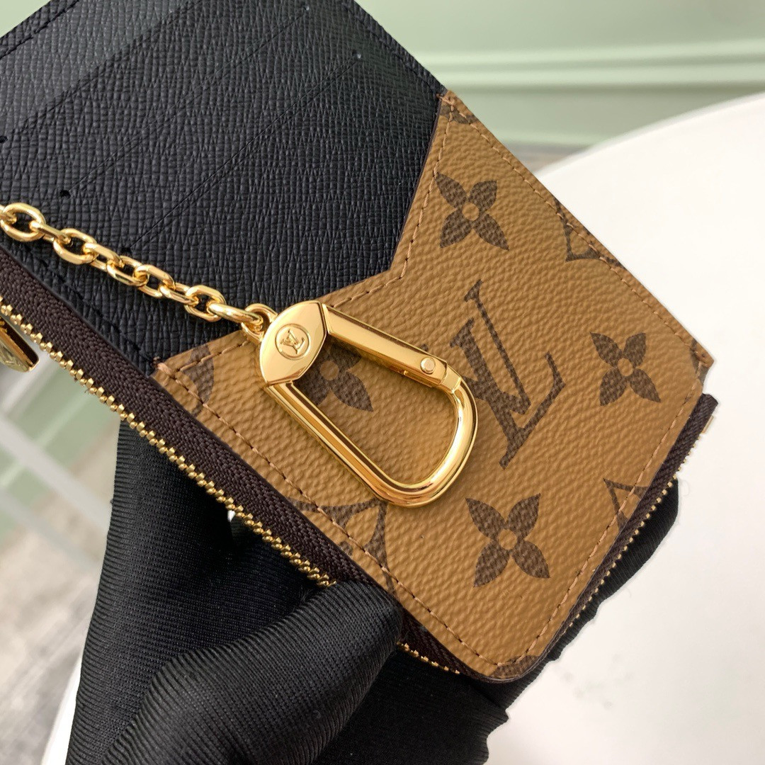 LV M69431 Card Holder