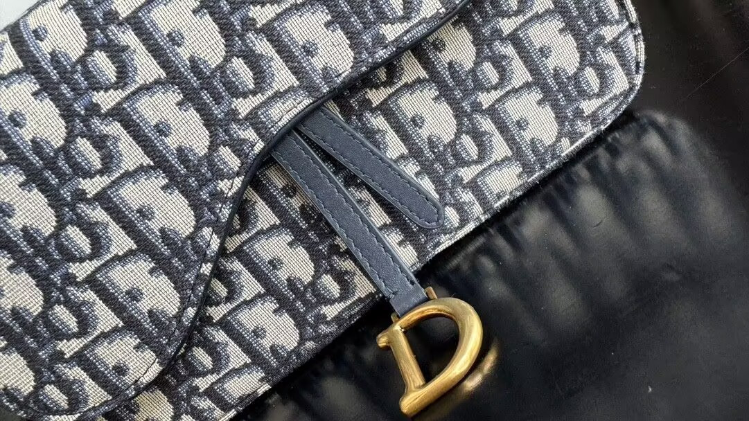 D*0r Medium Saddle Pouch with Chain 21.5x13.5x4.5cm