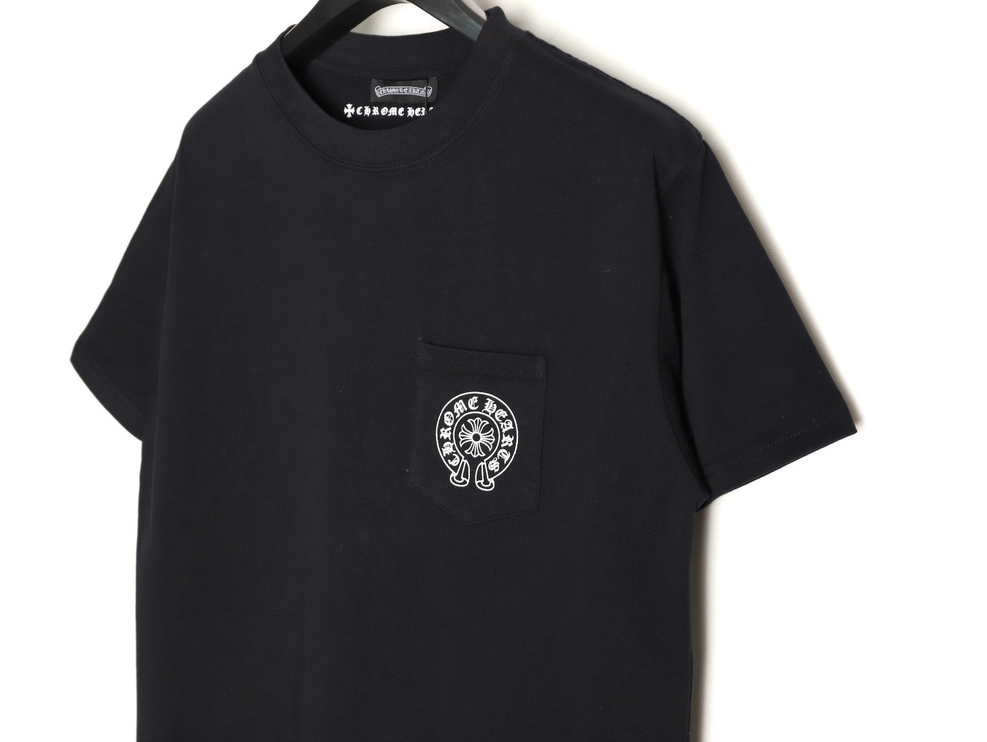 Ch**me He**ts 25SS Short-sleeved T-shirt