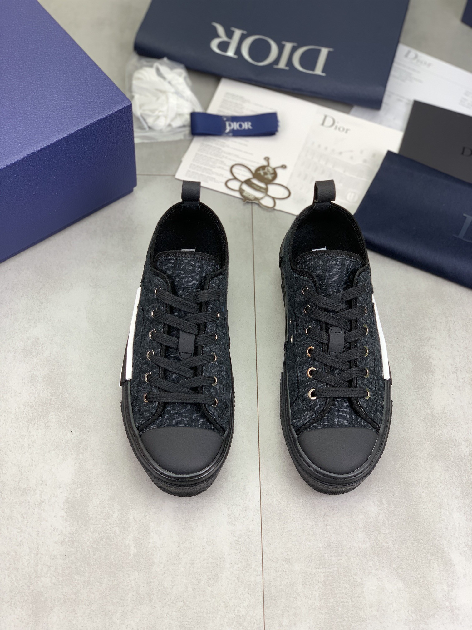 UA D*0r B23 League Low-Top Sneaker