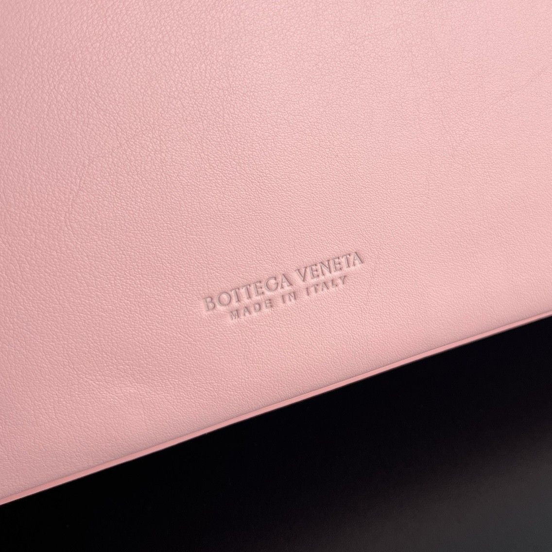 Bo*te*ga Ve*ne*ta Large Ciao Ciao 32x41.5x14.5cm