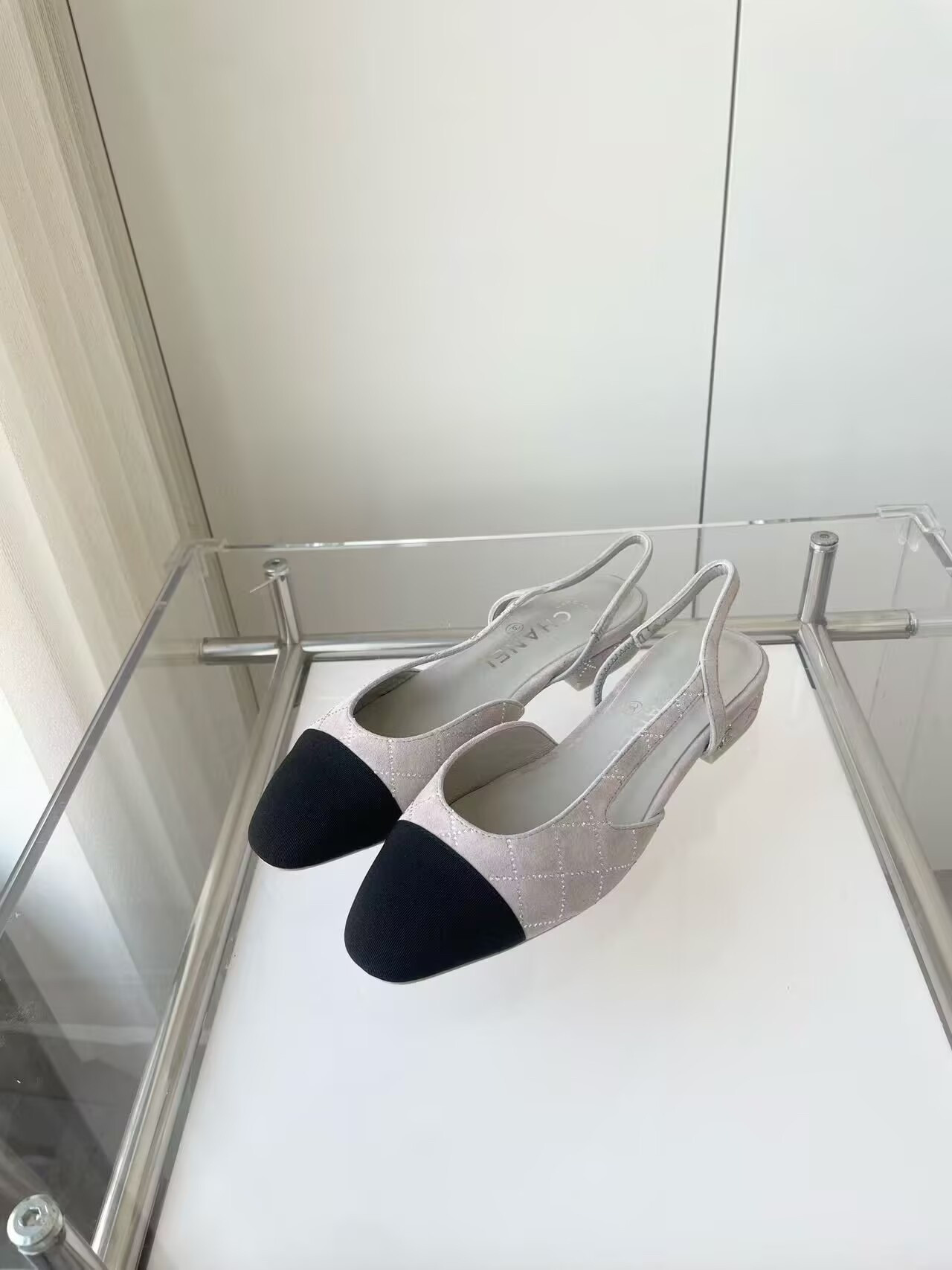 UA Ch*el SLINGBACKS FLAT