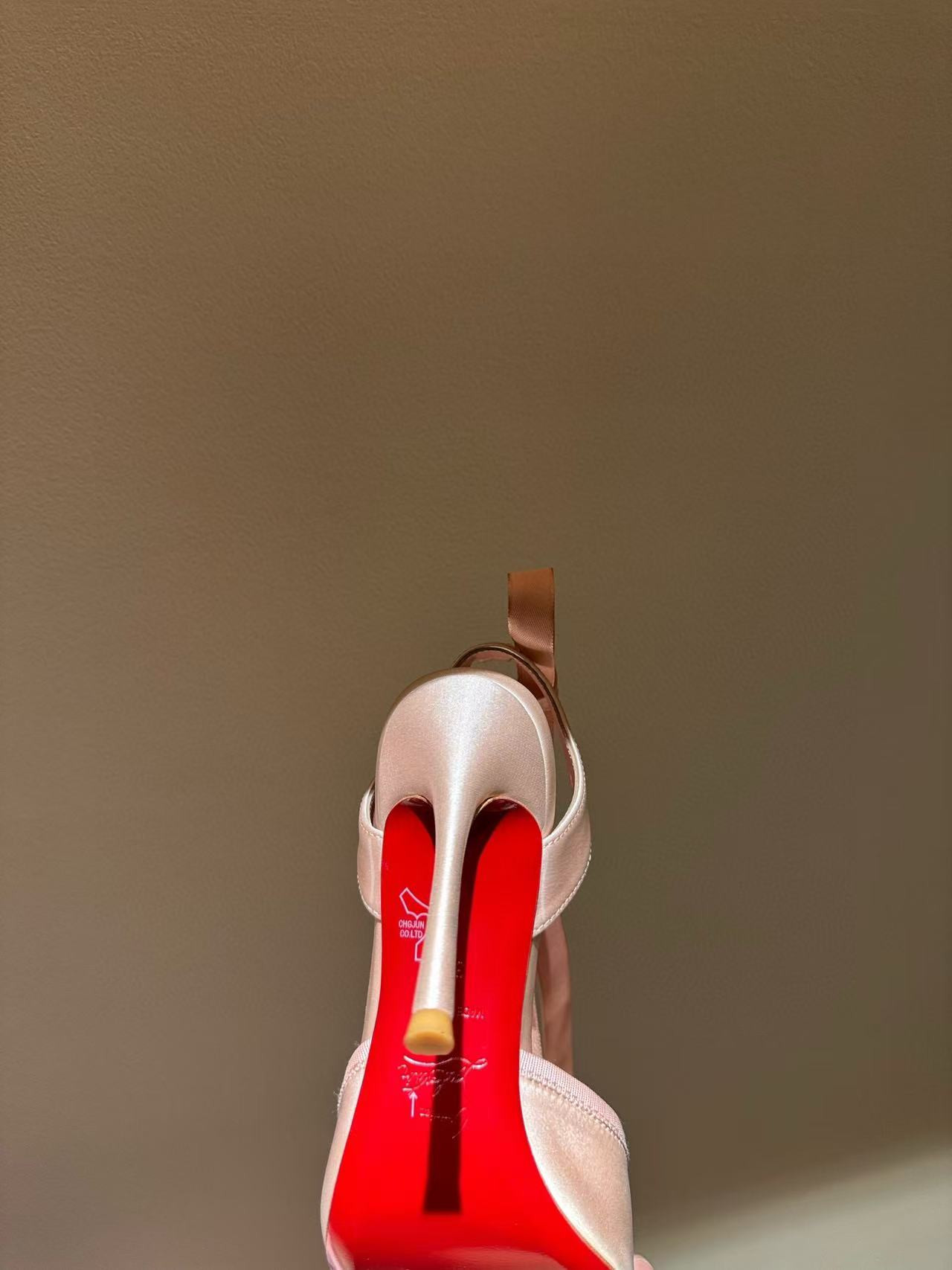 UA Ch**an LOUBOUTIN Shoes