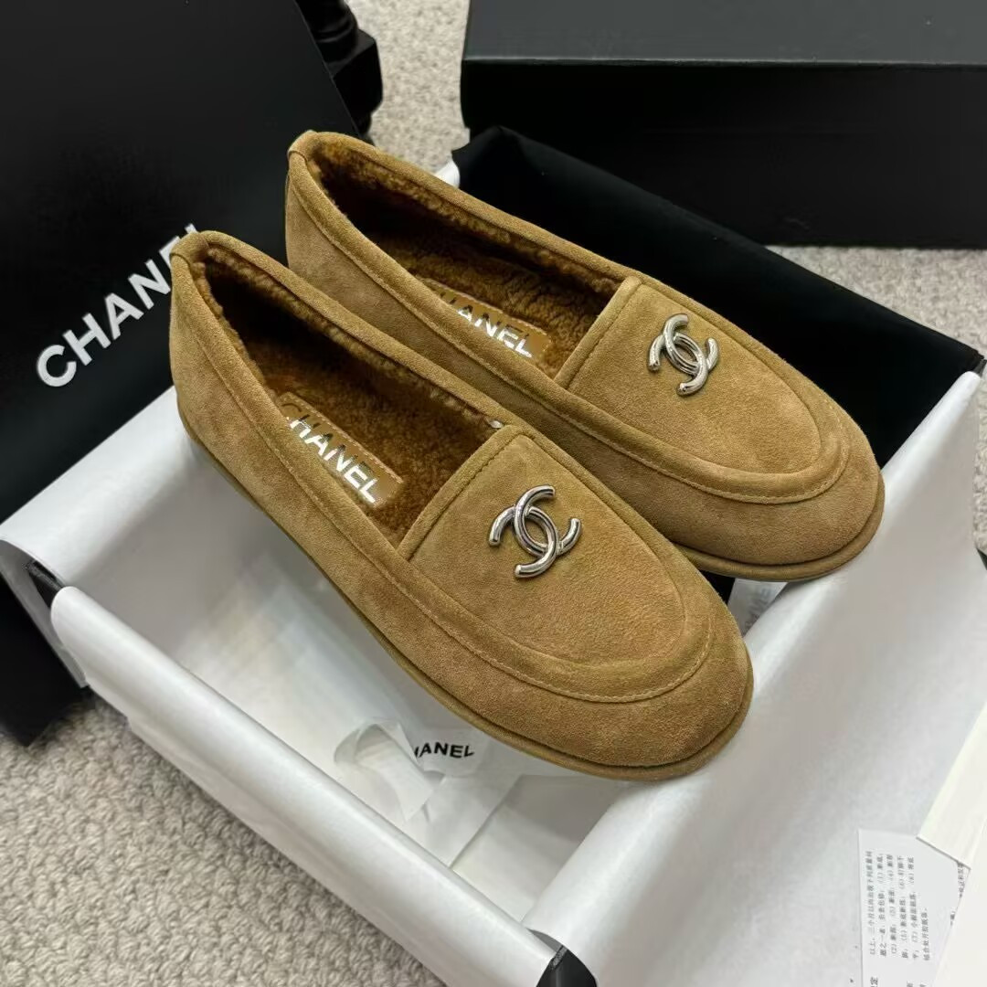 UA Ch*el Loafers