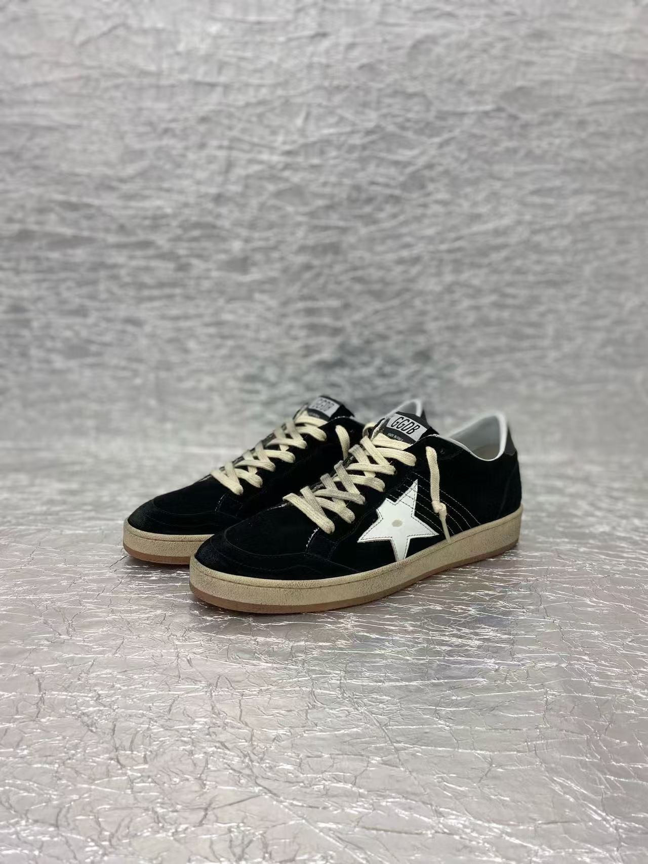 UA Golden Go*e S*per-Star Sneaker